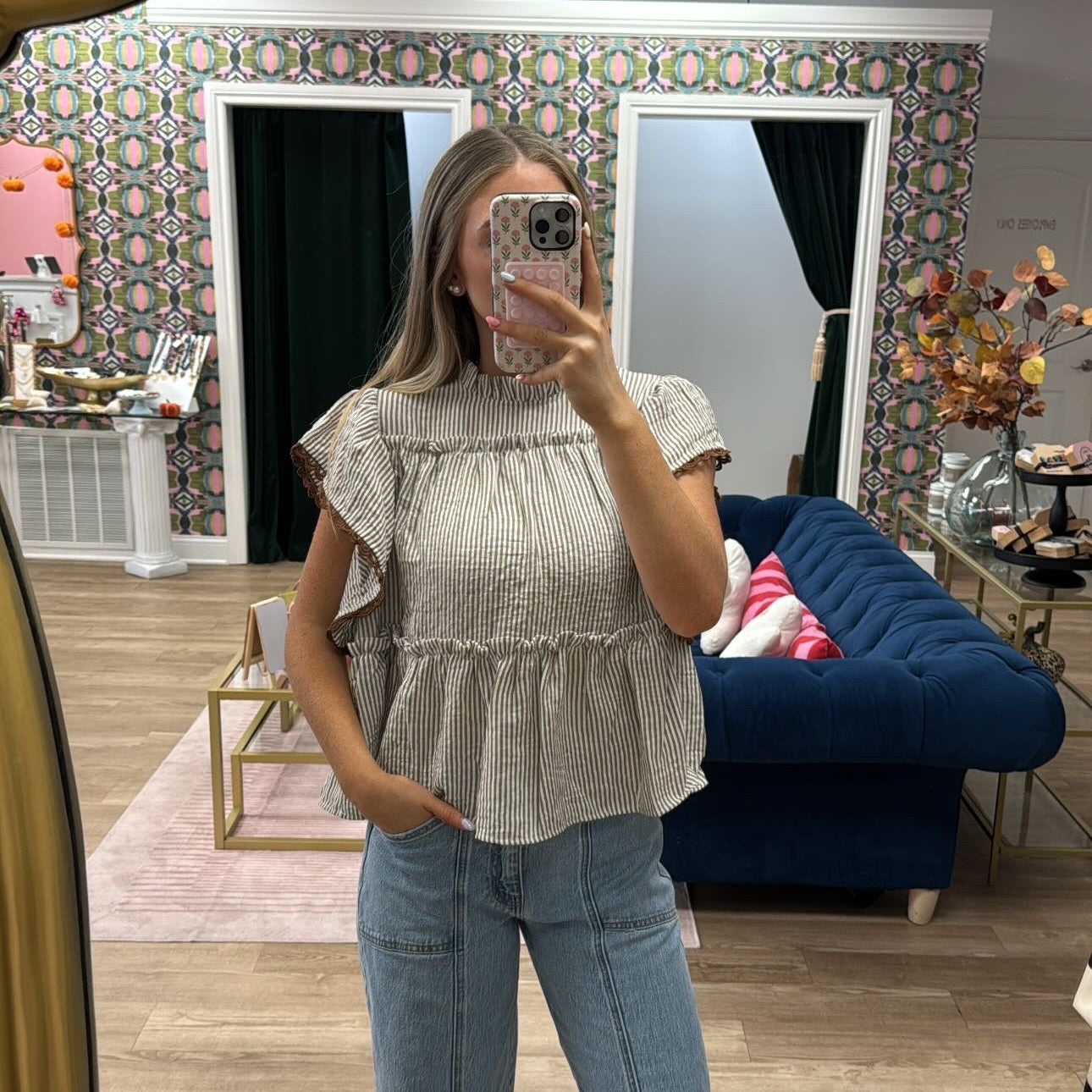 CREAM AND WHITE  RUFFLE BLOUSE