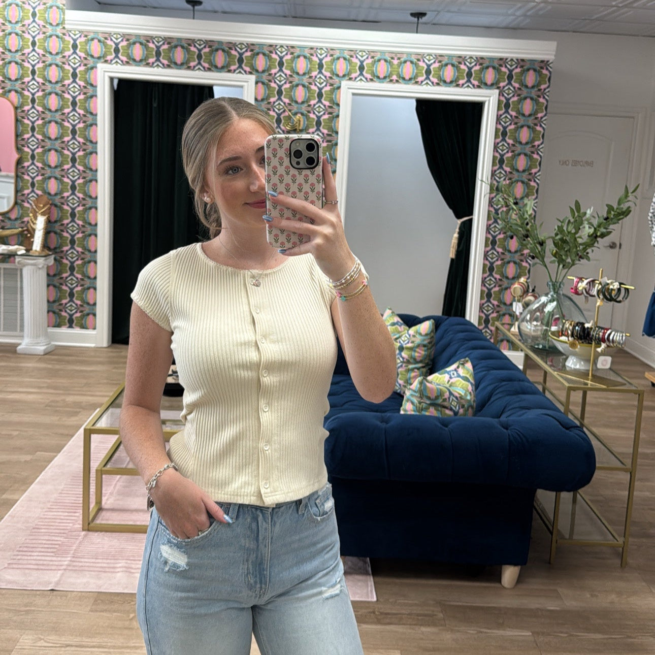 IVORY RIBBED TOP WITH BUTTONS