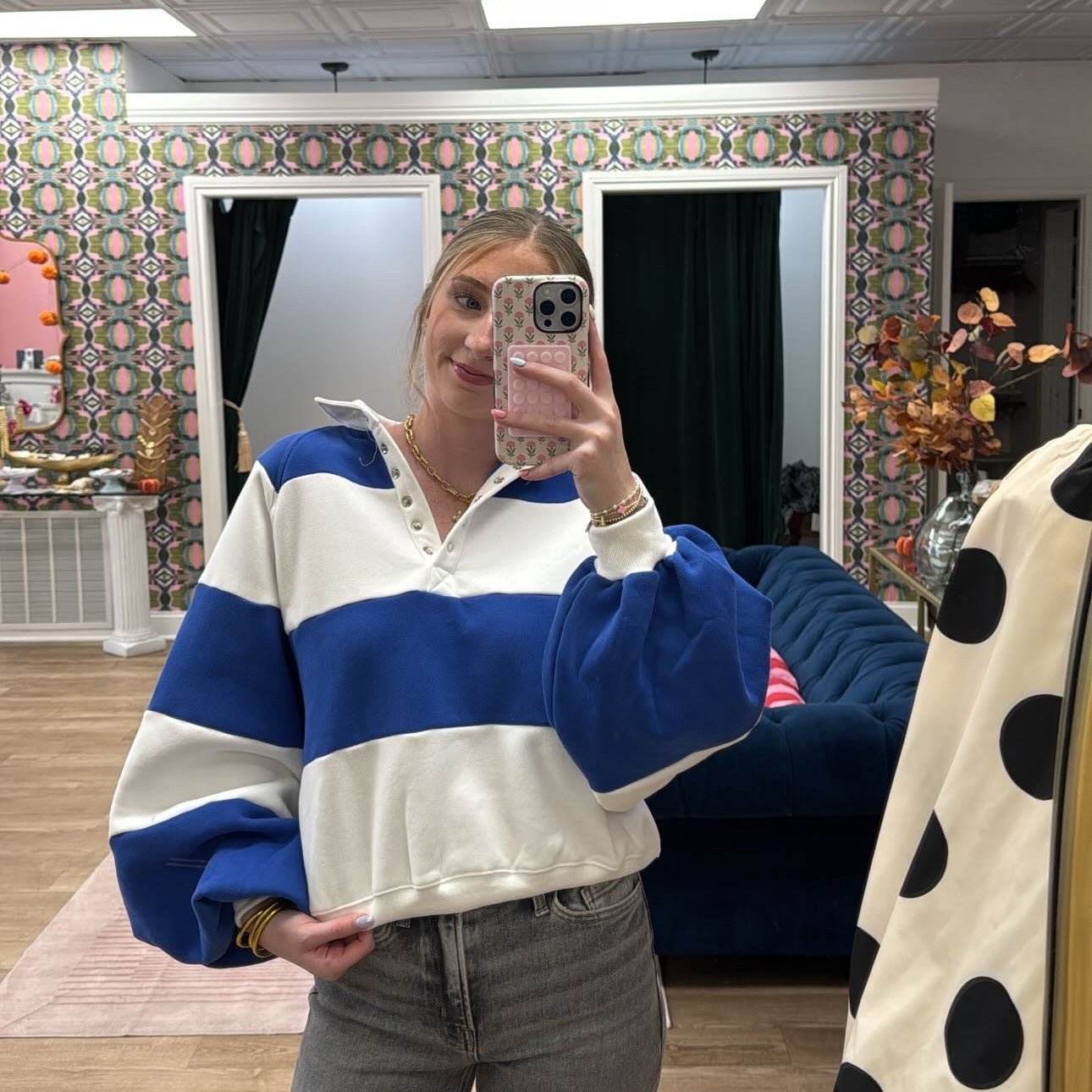 BLUE AND WHITE STRIPED PULLOVER