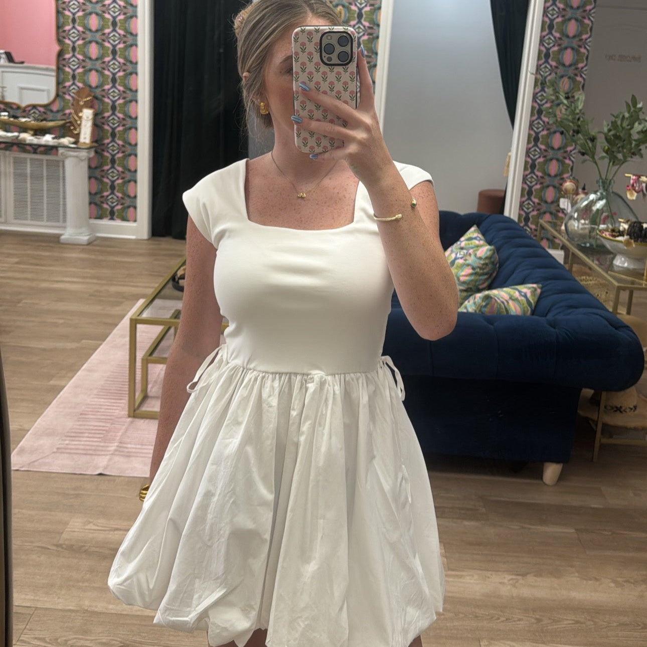 SHORT WHITE BUBBLE DRESS
